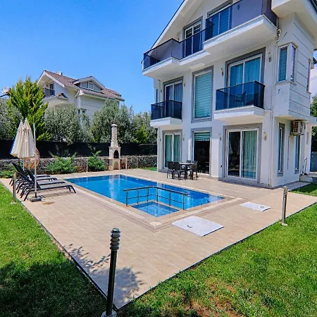 Muhtesem Konum, Oezel Havuz, Cocuk Havuzlu Muestakil Modern Villa