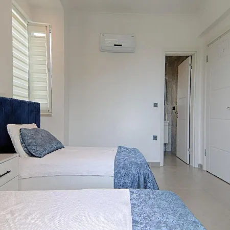 Villa Muhtesem Konum, Oezel Havuz, Cocuk Havuzlu Muestakil Modern